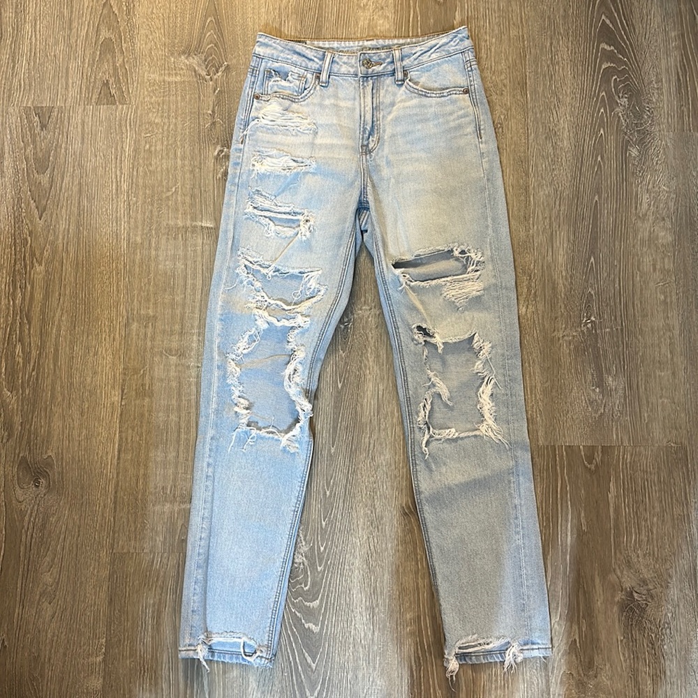 Women’s Size 4 Long AE Mom Jeans